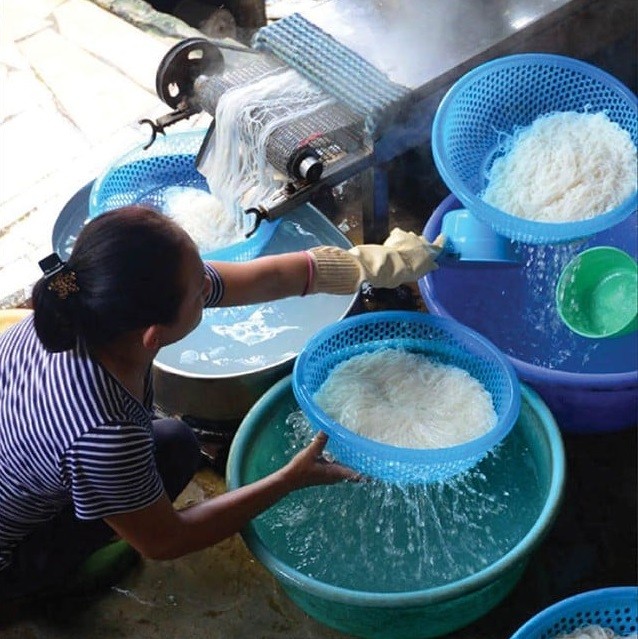 Làng nghề truyền thống bún tươi Vân Cù