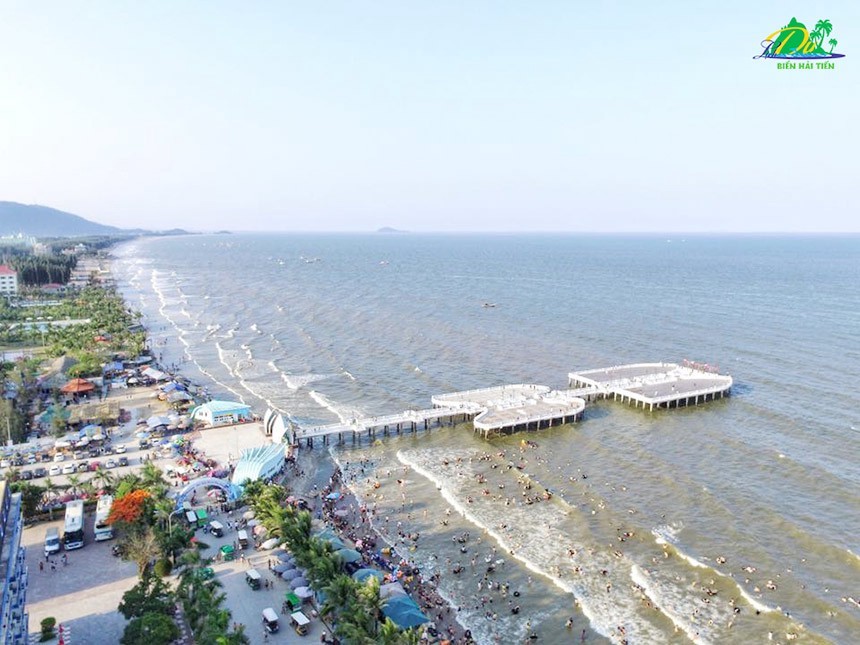 Du lịch biển Hải Tiến: Điểm đến hấp dẫn của du lịch xứ Thanh Du lịch biển Hải Tiến: Điểm đến hấp dẫn của du lịch xứ Thanh