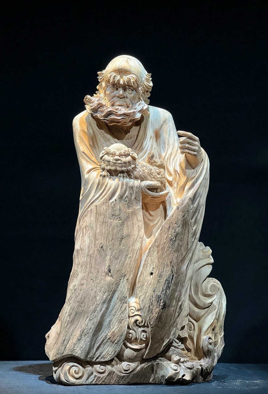 Nguyễn Duy Cường – người “thổi hồn” vào gỗ Nguyễn Duy Cường – người “thổi hồn” vào gỗ