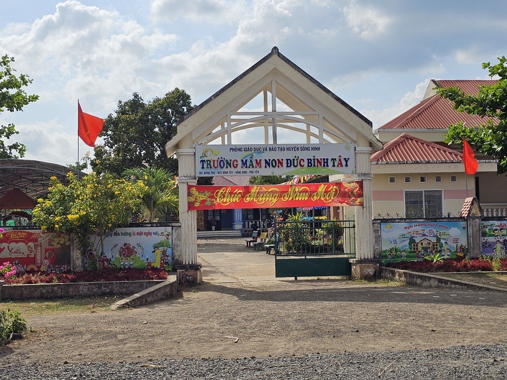 Phú Yên: Xã Đức Bình Tây đạt chuẩn Nông thôn mới nâng cao Phú Yên: Xã Đức Bình Tây đạt chuẩn Nông thôn mới nâng cao