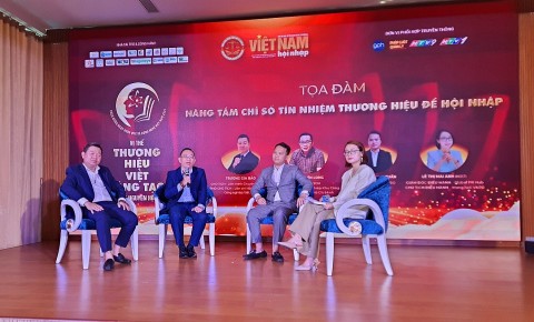 doi moi sang tao tu khoa cua hoi nhap va phat trien