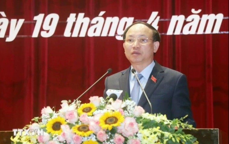 Bí thư Tỉnh ủy, Chủ tịch HĐND tỉnh Quảng NInh Nguyễn Xuân Ký phát biểu tại kỳ họp. (Ảnh: Văn Đức/TTXVN)