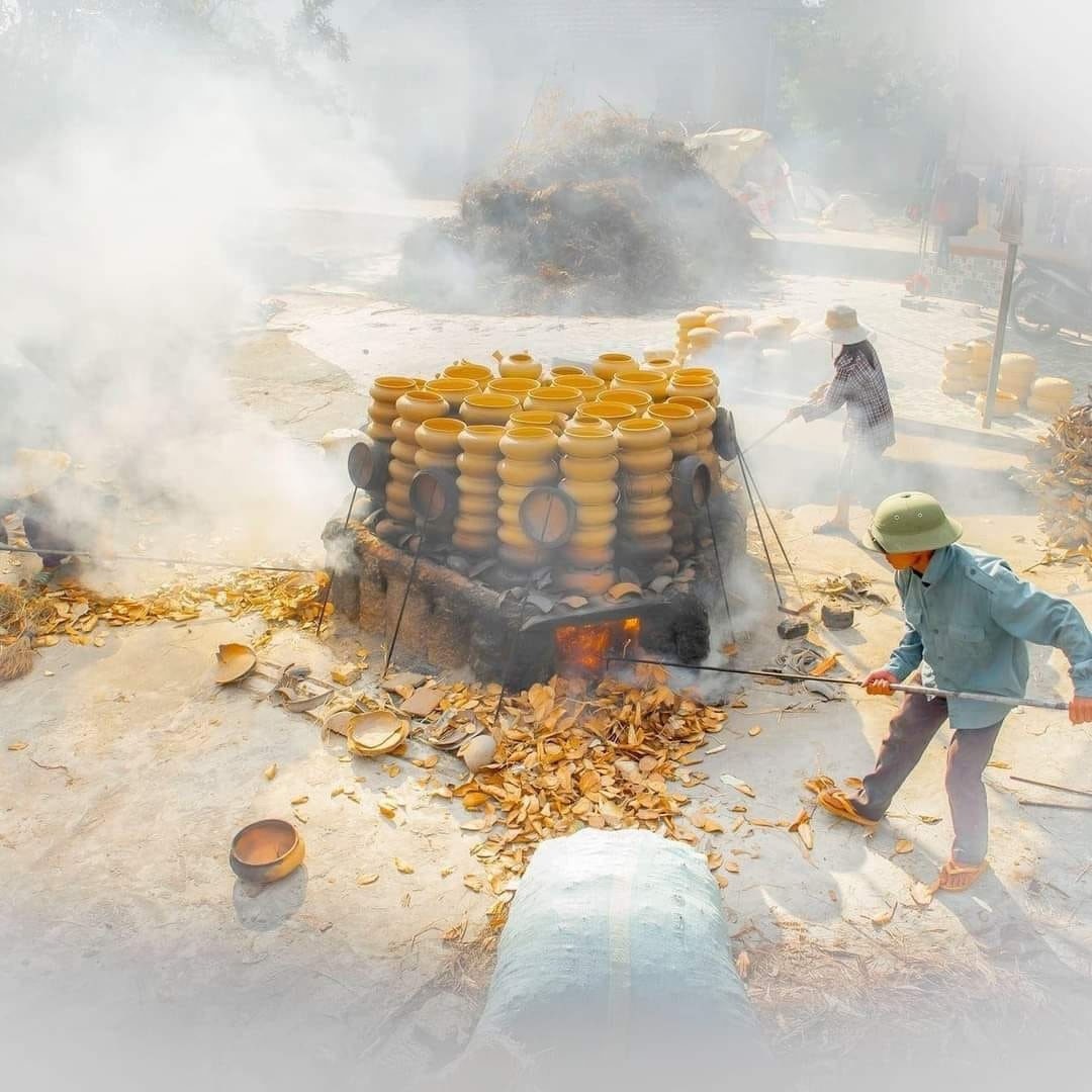 Làng nghề nồi đất Trù Sơn được định hướng phát triển gắn với tham quan, du lịch, trải nghiệm. Làng nghề nồi đất Trù Sơn được định hướng phát triển gắn với tham quan, du lịch, trải nghiệm.