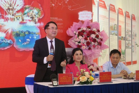 Lễ hội Hoa Phượng đỏ năm 2024 "Hải Phòng - Bừng sáng miền Di sản”