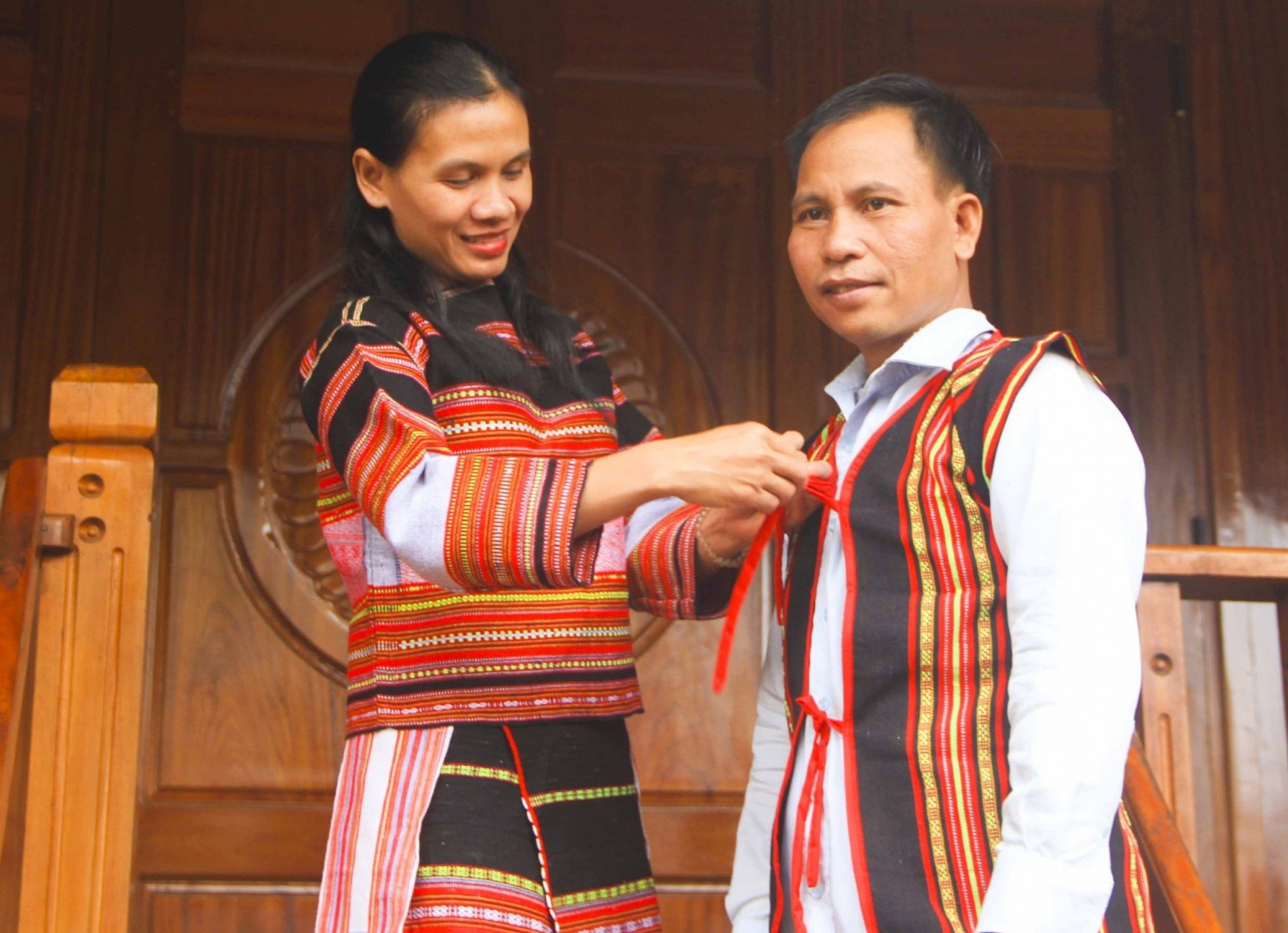 Bình Định: Trang phục truyền thống đồng bào Hrê, Ba Na hòa quyện với thiên nhiên Bình Định: Trang phục truyền thống đồng bào Hrê, Ba Na hòa quyện với thiên nhiên