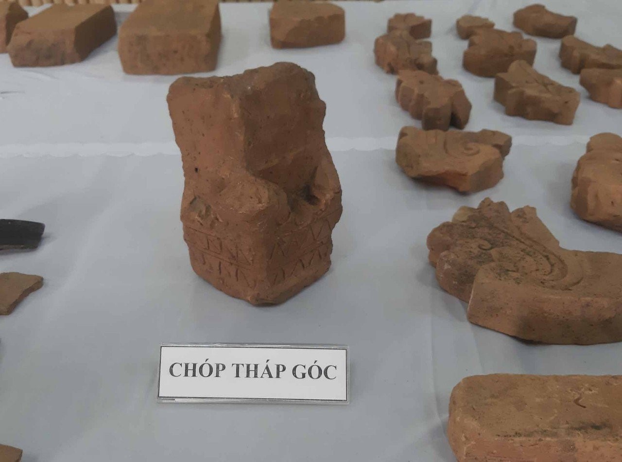 Bình Định: Khai quật đợt 2 phế tích Đại Hữu Bình Định: Khai quật đợt 2 phế tích Đại Hữu