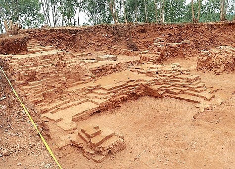 Bình Định: Khai quật đợt 2 phế tích Đại Hữu