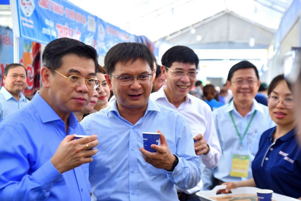 Khai mạc Hội chợ, triển lãm sản phẩm nông nghiệp tiêu biểu, sản phẩm OCOP TP.HCM lần 1 năm 2024