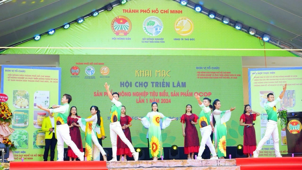Khai mạc Hội chợ, triển lãm sản phẩm nông nghiệp tiêu biểu, sản phẩm OCOP TP.HCM lần 1 năm 2024