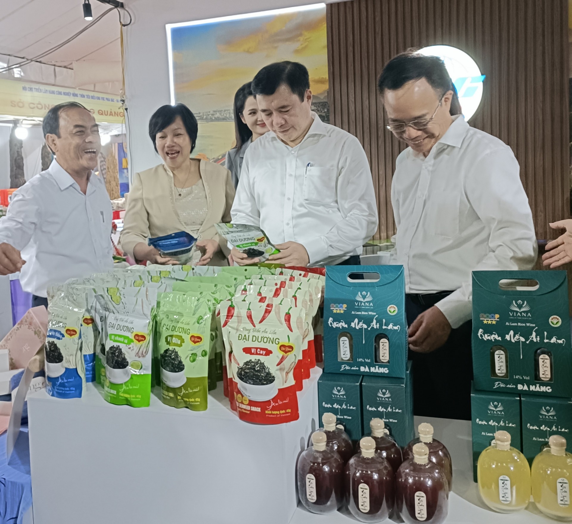 Hội chợ triển lãm công nghiệp nông thôn tiêu biểu khu vực phía Bắc- Hà Nội năm 2024