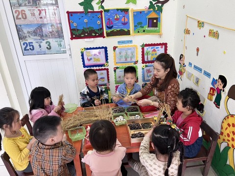 truong mam non thi tran 2 nga son xay dung truong mam non hanh phuc lay tre em lam trung tam
