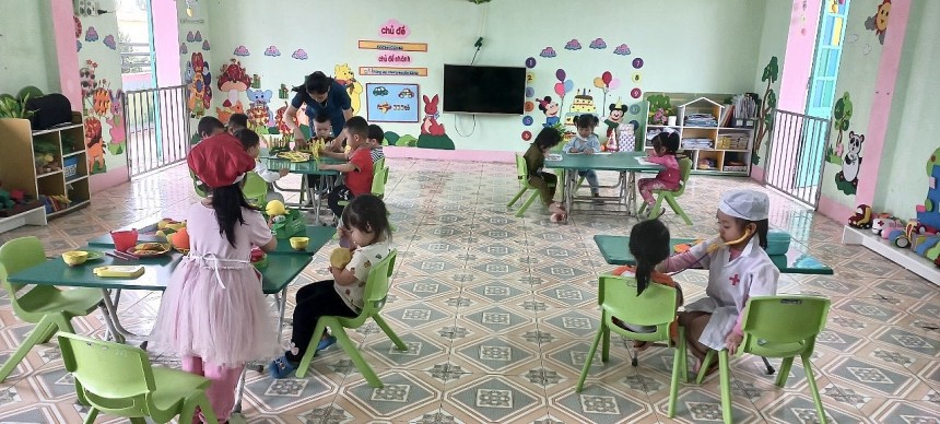 Trẻ hóa thân làm bác sỹ