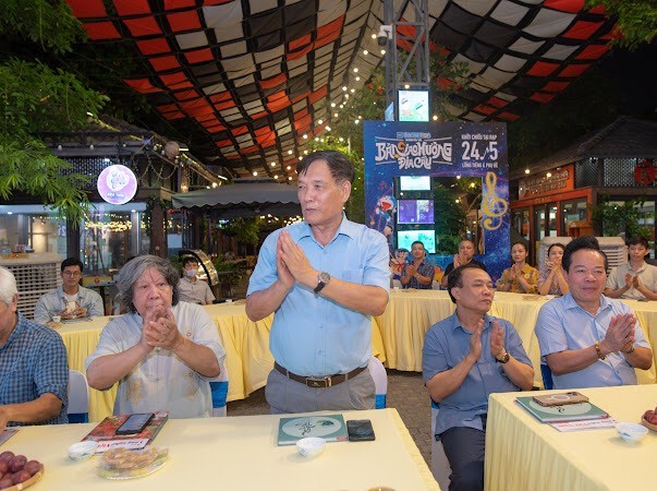 Trà đàm "Lan tỏa trà Việt đến với người Việt" Trà đàm "Lan tỏa trà Việt đến với người Việt"