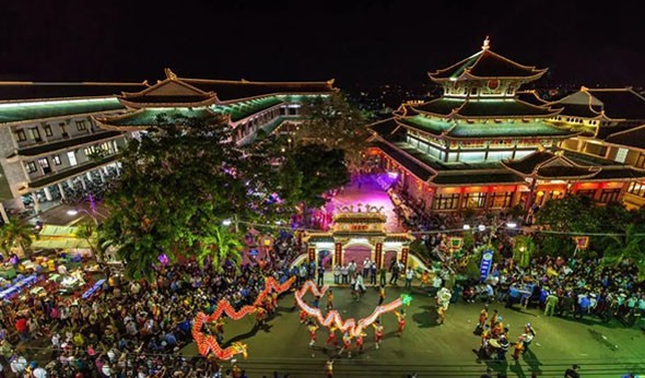 Lễ hội Vía Bà Chúa xứ núi Sam là lễ hội truyền thống tại Châu Đốc. 