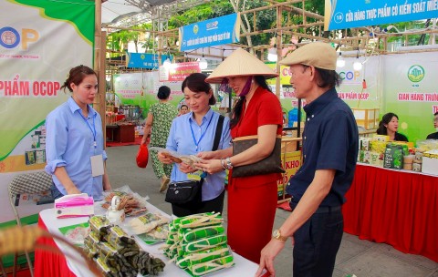 Tuần hàng tư vấn, giới thiệu và xúc tiến tiêu thụ sản phẩm: OCOP, làng nghề, nông sản thực phẩm an toàn năm 2024