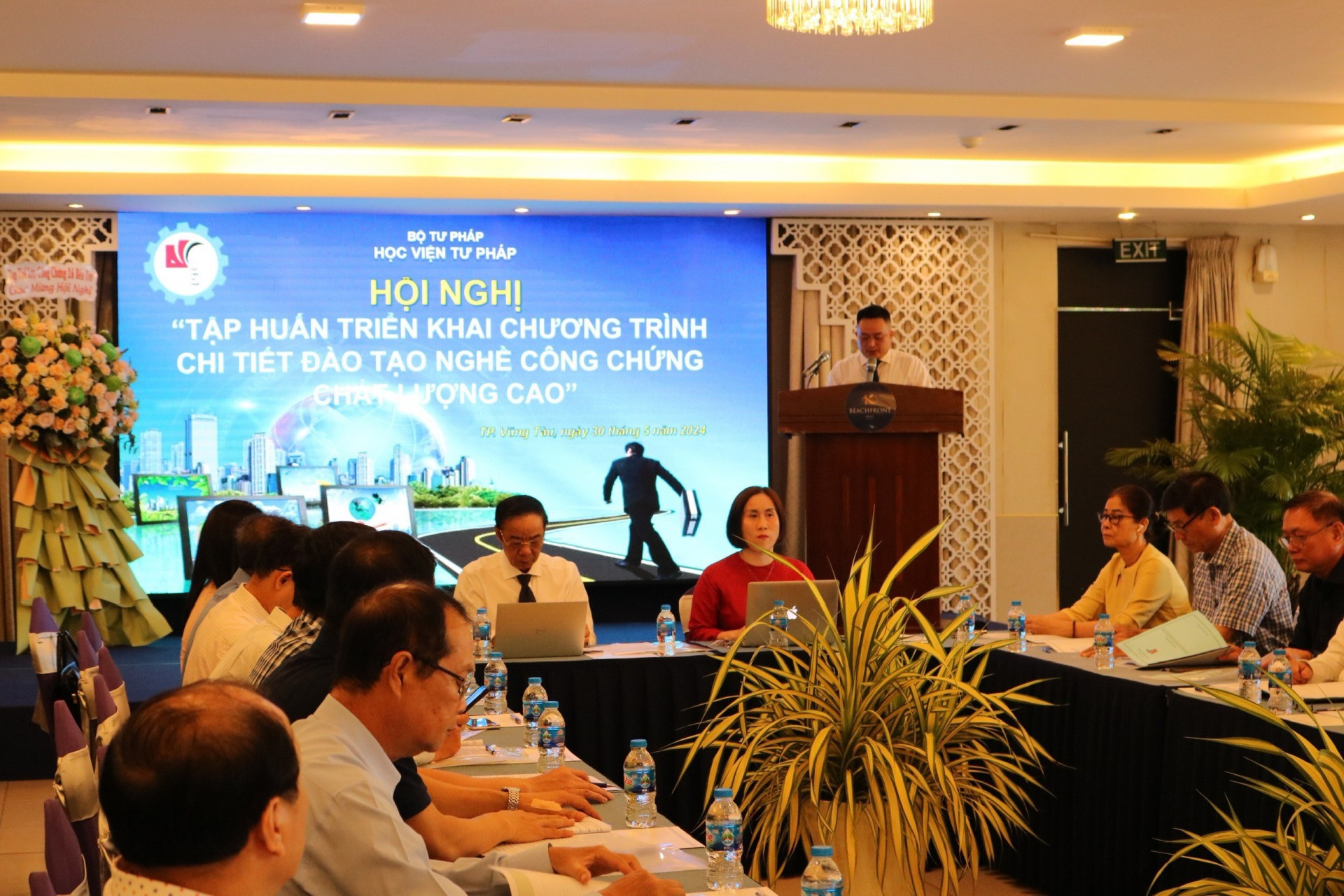 Học viện Tư pháp (Bộ Tư pháp):  Hội nghị “Tập huấn triển khai chương trình chi tiết đào tạo nghề công chứng chất lượng cao” Học viện Tư pháp (Bộ Tư pháp):  Hội nghị “Tập huấn triển khai chương trình chi tiết đào tạo nghề công chứng chất lượng cao”