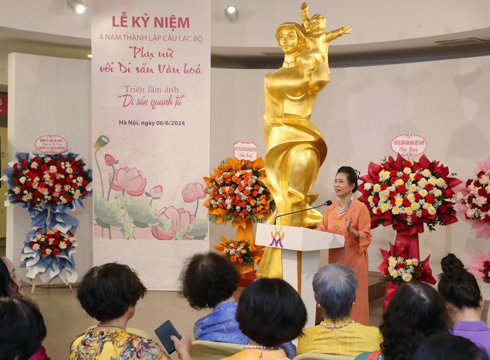 TS. Đặng Thị Bích Liên, nguyên Thứ trưởng Bộ VHTTDL, Chủ nhiệm CLB Phụ nữ với Di sản văn hóa phát biểu tại lễ kỷ niệm TS. Đặng Thị Bích Liên, nguyên Thứ trưởng Bộ VHTTDL, Chủ nhiệm CLB Phụ nữ với Di sản văn hóa phát biểu tại lễ kỷ niệm