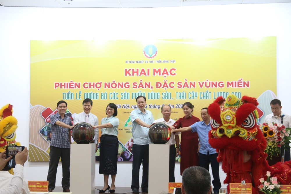 Khai mạc tuần lễ quảng bá các sản phẩm nông sản trái cây chất lượng cao