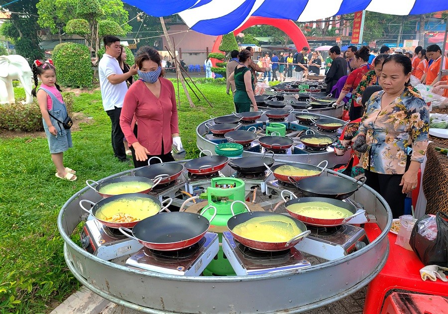 An Giang quảng bá bánh dân tộc nhân dịp tết Đoan ngọ An Giang quảng bá bánh dân tộc nhân dịp tết Đoan ngọ