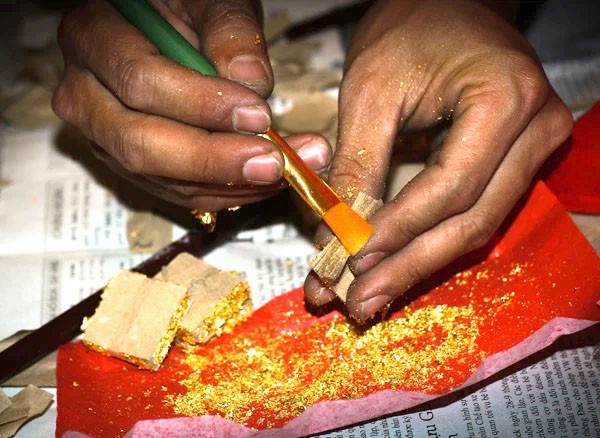 Nghề dát vàng bạc quì làng Kiêu Kỵ