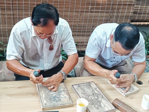 moc ban thanh lieu hoi sinh