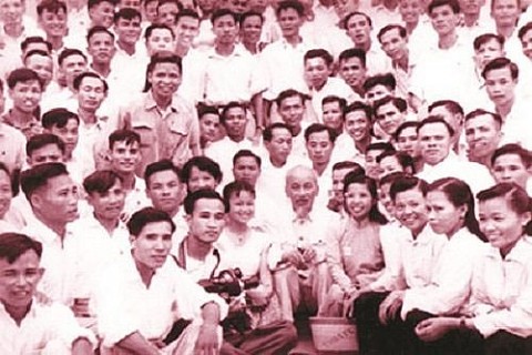 bac ho ngu o i khai sinh ne n ba o chi ca ch ma ng vie t nam