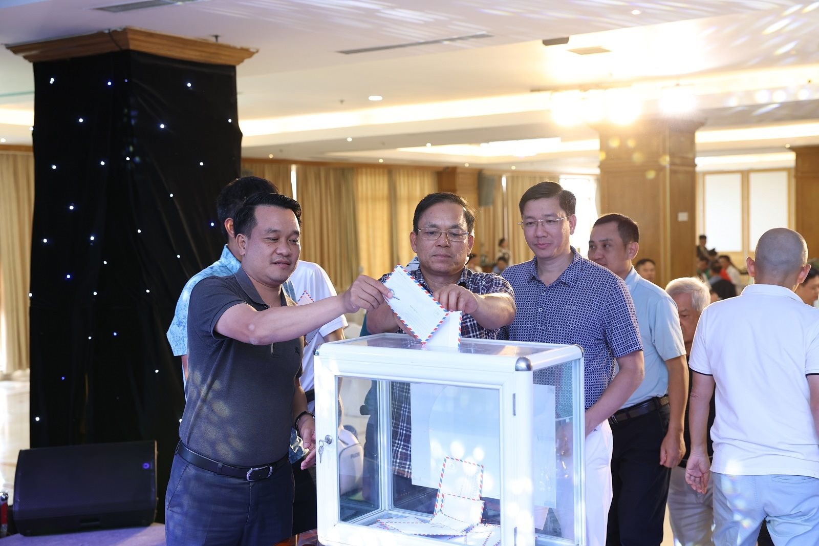 Sôi động giải Golf Sôi động giải Golf