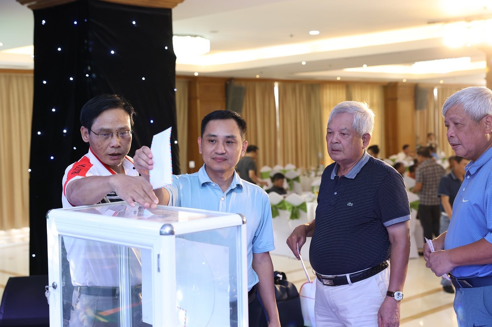 Sôi động giải Golf Sôi động giải Golf