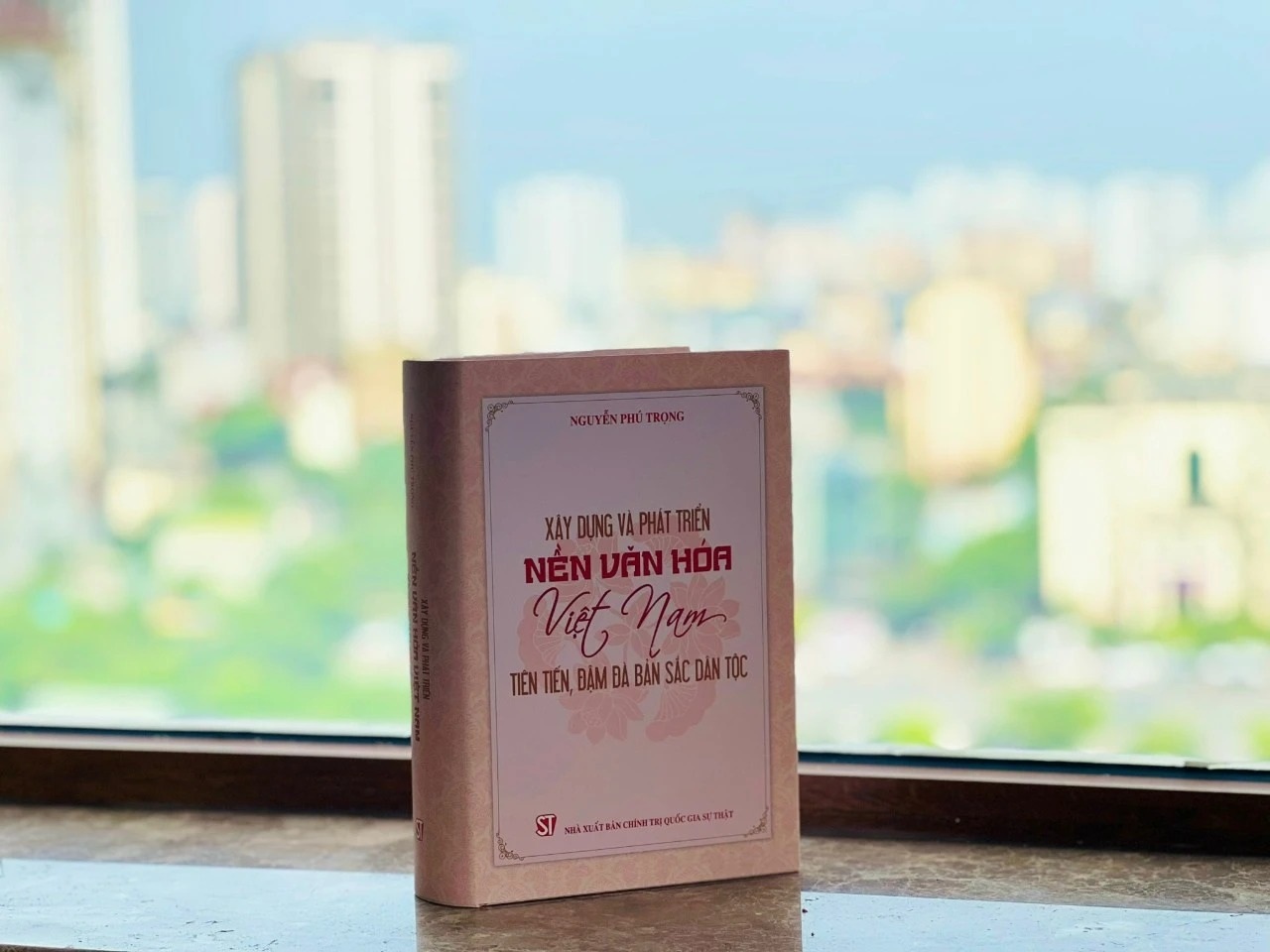 Cuốn sách của tư duy, tầm nhìn và sự tâm huyết với sự nghiệp xây dựng và phát triển nền văn hóa, con người Việt Nam - 1