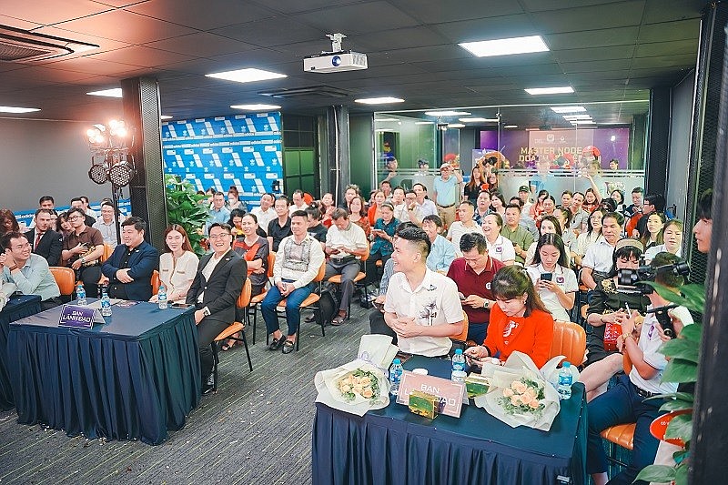 TP.HCM: Ra mắt ứng dụng mạng xã hội tích hợp thương mại điện tử UCOM