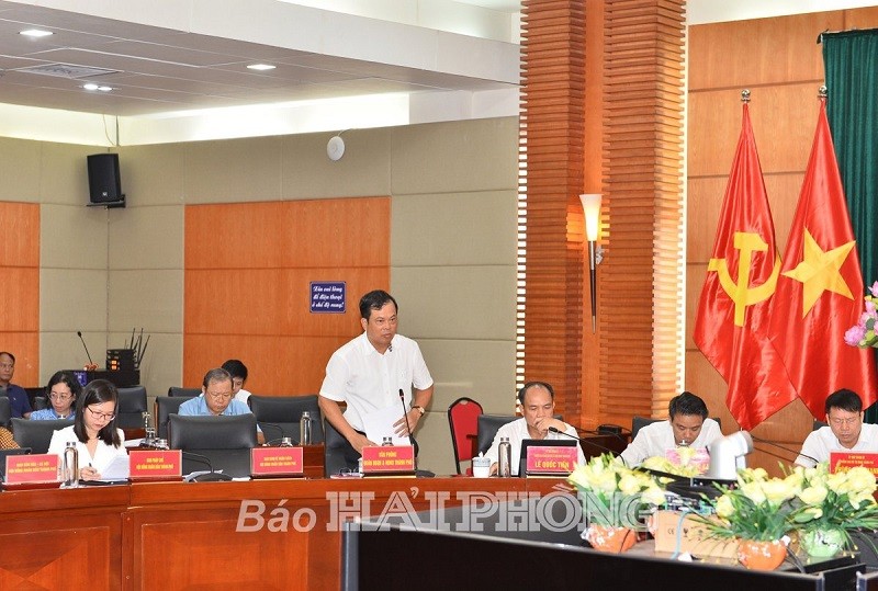 Văn phòng Đoàn đại biểu Quốc hội và HĐND thành phố báo cáo tiến độ chuẩn bị các nội dung Văn phòng Đoàn đại biểu Quốc hội và HĐND thành phố báo cáo tiến độ chuẩn bị các nội dung