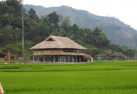 Gìn giữ những nếp nhà cổ vùng cao Lào Cai