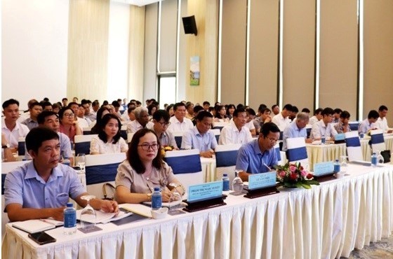 Phú Yên: Hỗ trợ thúc đẩy nhà đầu tư, doanh nghiệp phát triển Phú Yên: Hỗ trợ thúc đẩy nhà đầu tư, doanh nghiệp phát triển