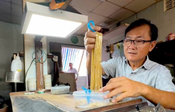 Long An: Giữ gìn nghề chế tác kim hoàn truyền thống