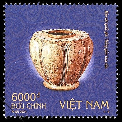 Nét độc đáo bộ tem “Bảo vật Quốc gia: Đồ gốm”