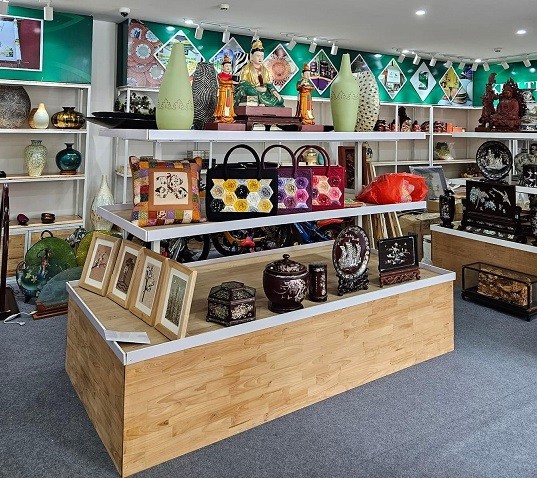 Khai mạc Triển lãm chuyên đề các sản phẩm thủ công mỹ nghệ, OCOP, công nghiệp nông thôn tiêu biểu Khai mạc Triển lãm chuyên đề các sản phẩm thủ công mỹ nghệ, OCOP, công nghiệp nông thôn tiêu biểu