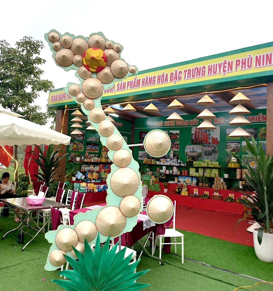 Phú Thọ: Giữ gìn nghề làm nón lá gần 100 năm ở xã Gia Thanh Phú Thọ: Giữ gìn nghề làm nón lá gần 100 năm ở xã Gia Thanh