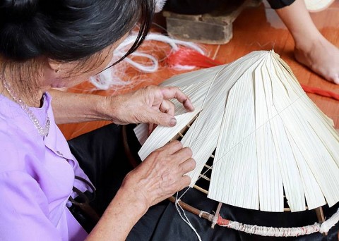 Phú Thọ: Giữ gìn nghề làm nón lá gần 100 năm ở xã Gia Thanh