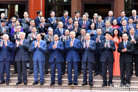 Quyết tâm xây dựng Đảng vững mạnh, nước Việt Nam giàu mạnh, dân chủ, công bằng, văn minh