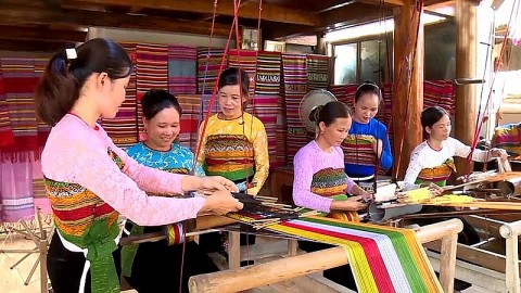 Thanh Hoá: Bảo tồn nghề dệt thổ cẩm truyền thống gắn với phát triển du lịch