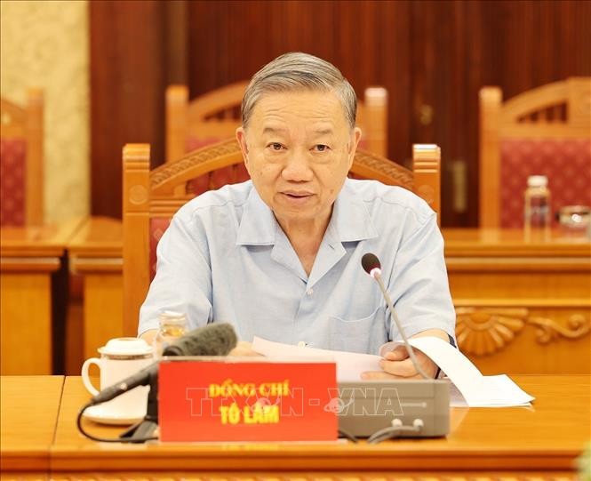 Tổng Bí thư, Chủ tịch nước Tô Lâm chủ trì họp Thường trực Tiểu ban Văn kiện Đại hội XIV của Đảng. Ảnh: Trí Dũng/TTXVN Tổng Bí thư, Chủ tịch nước Tô Lâm chủ trì họp Thường trực Tiểu ban Văn kiện Đại hội XIV của Đảng. Ảnh: Trí Dũng/TTXVN