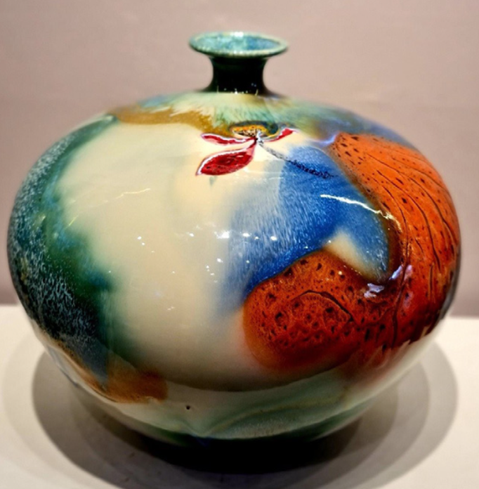 Nghệ nhân đưa gốm truyền thống vào đời sống