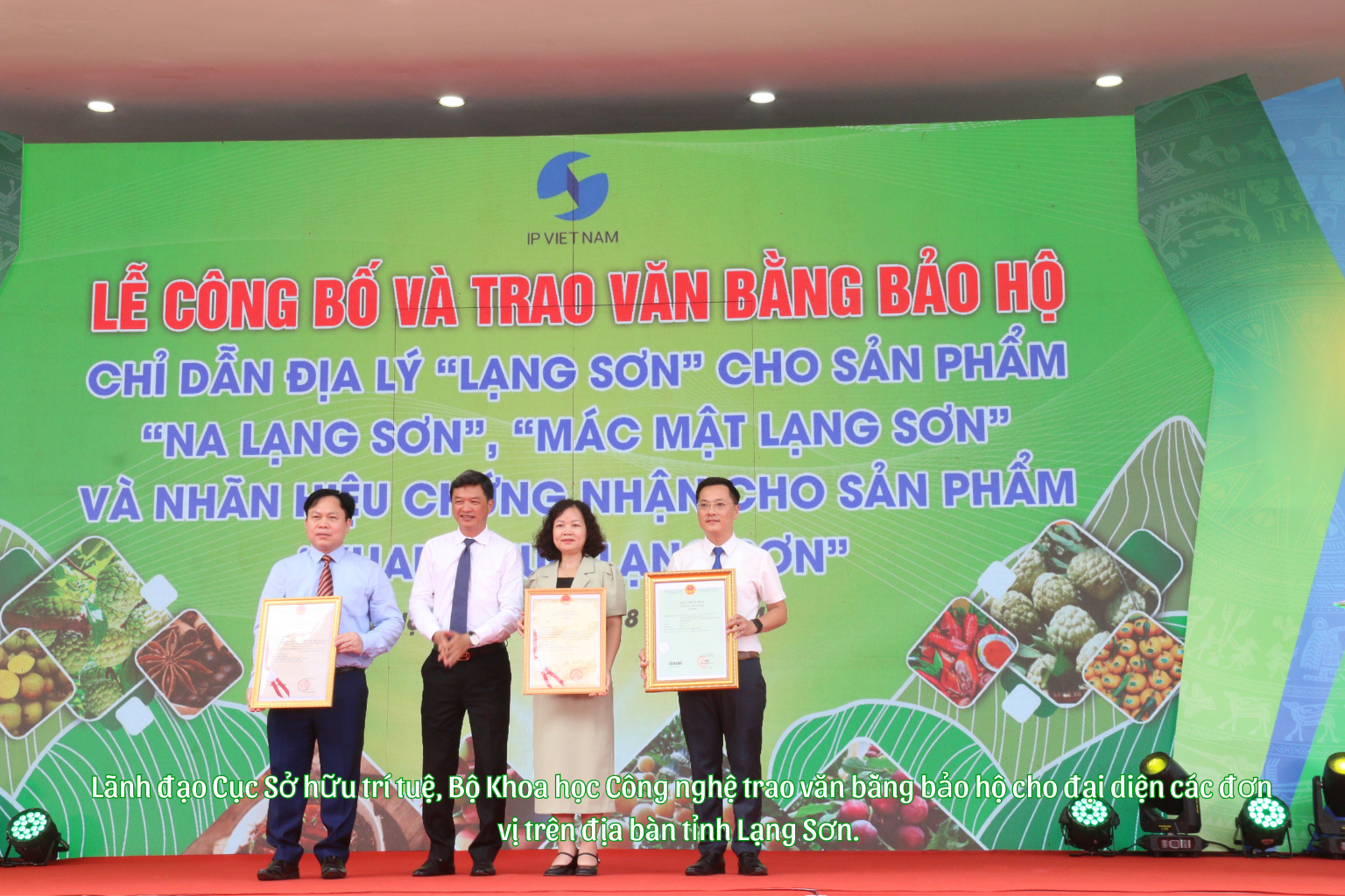 mạc Phiên chợ nông sản, đặc sản vùng miền quy tụ nhiều sản vật  địa phương