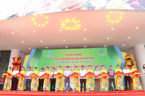 Phiên chợ nông sản, đặc sản vùng miền quy tụ nhiều sản vật địa phương