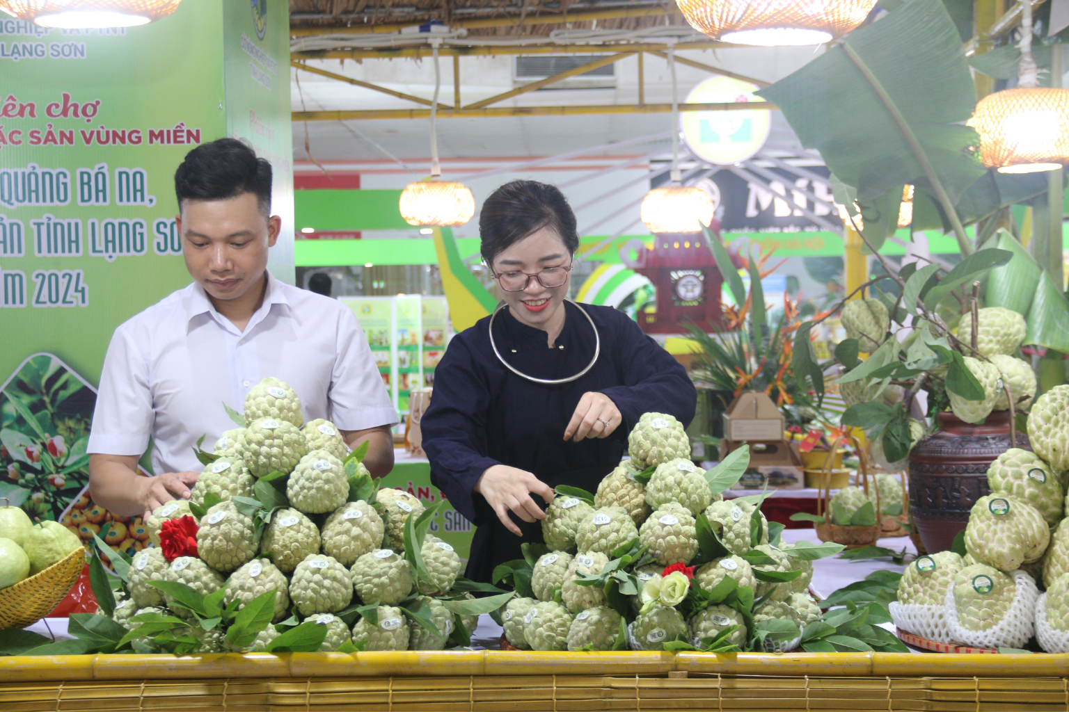 Phiên chợ nông sản, đặc sản vùng miền quy tụ nhiều sản vật  địa phương