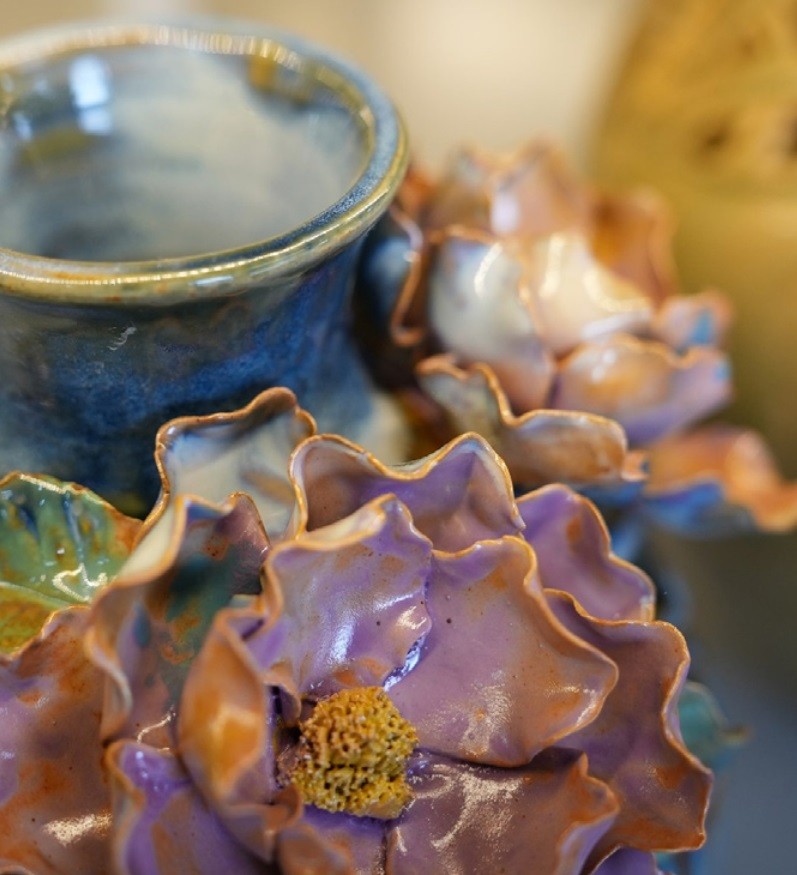 Nét đẹp tinh xảo của gốm men Thanh Hà. Nét đẹp tinh xảo của gốm men Thanh Hà.