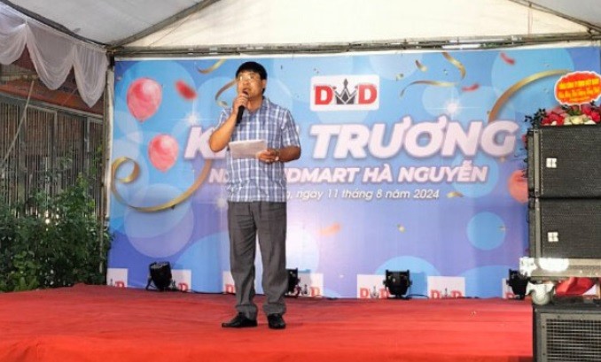 Ông Bùi Văn Lân, Đảng uỷ viên, Chủ tịch Uỷ ban MTTQ phường Bình Hàn