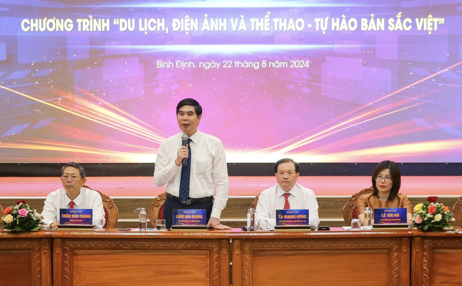 Quảng bá Bình Định qua “Du lịch, Điện ảnh và Thể thao - Tự hào bản sắc Việt” Quảng bá Bình Định qua “Du lịch, Điện ảnh và Thể thao - Tự hào bản sắc Việt”