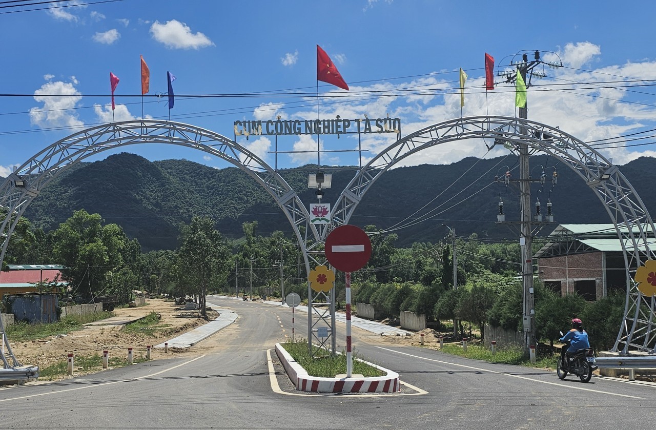 Bình Định: Đường vui chào mừng ngày Quốc khánh