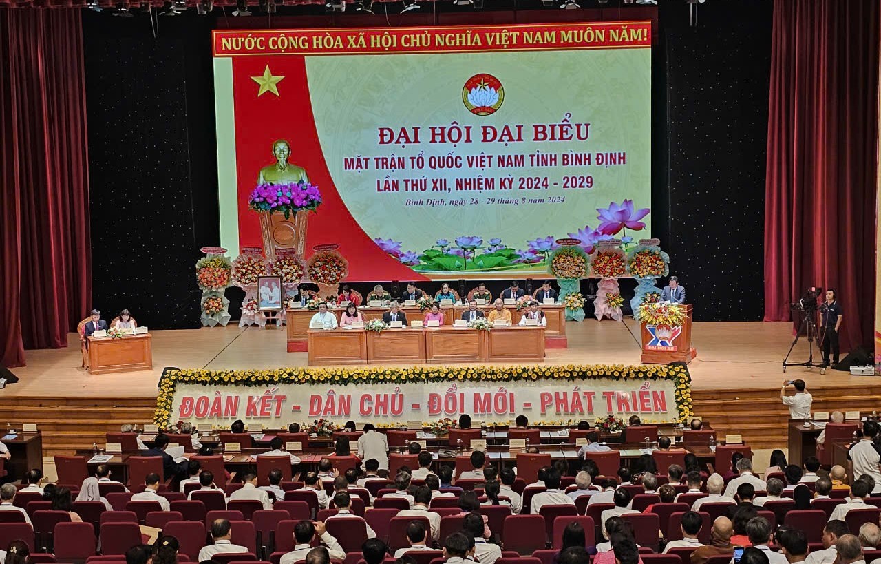 Bà Nguyễn Thị Phong Vũ tái cử chức Chủ tịch Ủy ban MTTQ Việt Nam tỉnh Bình Định